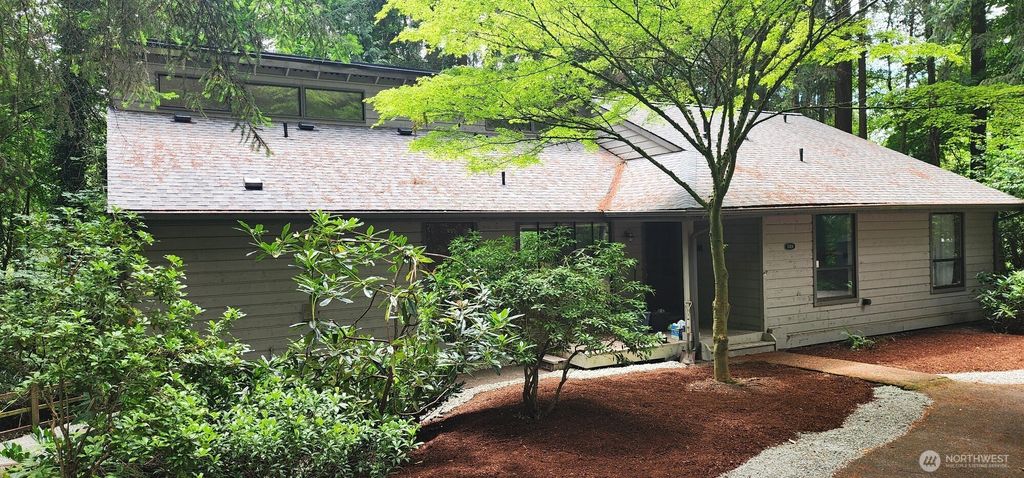 Photo of 17419 151st Avenue NE, Woodinville, WA 98072 (MLS # 2547871)