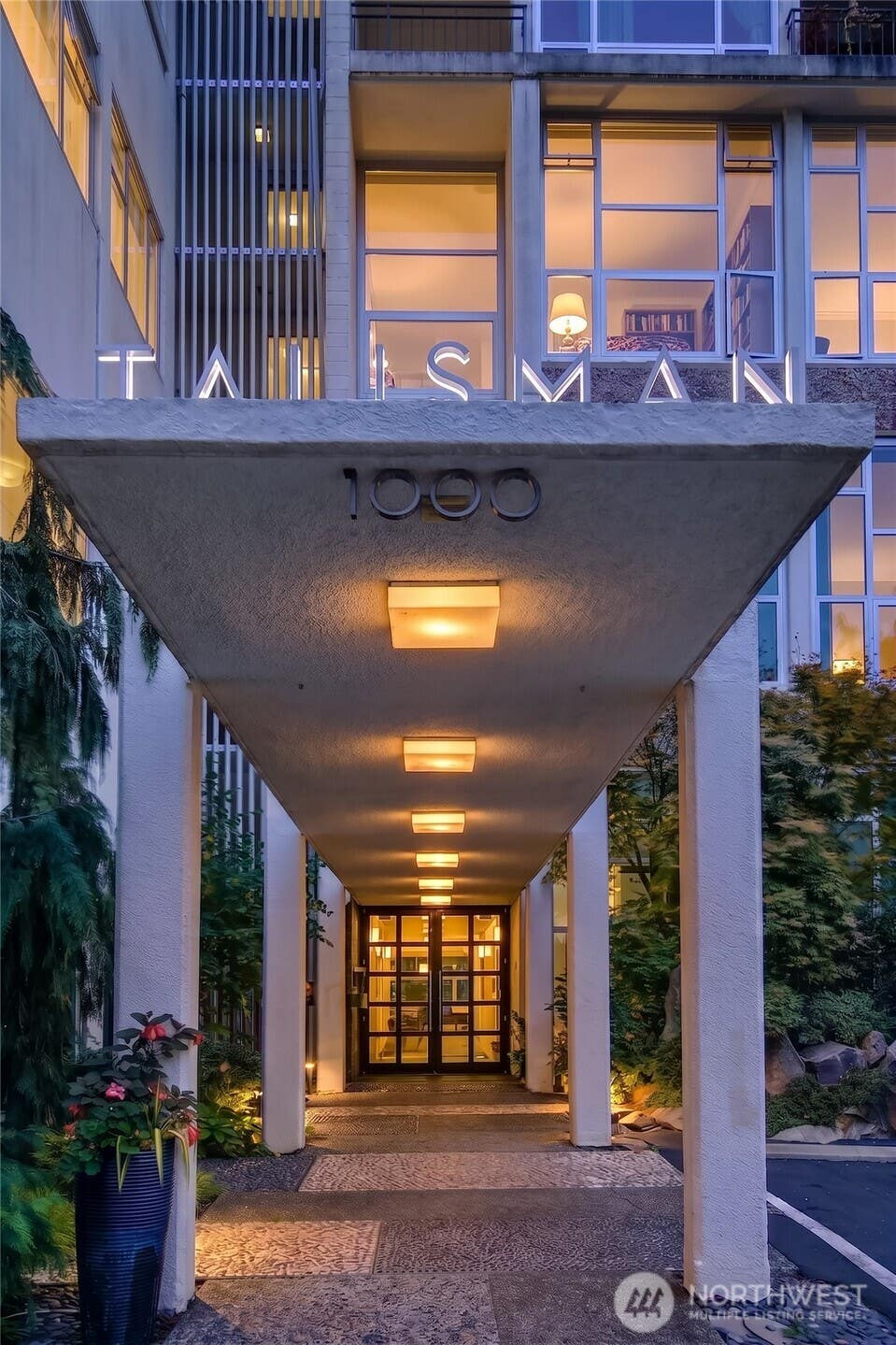 Photo of 1000 Union Street #412, Seattle, WA 98101 (MLS # 2570805)