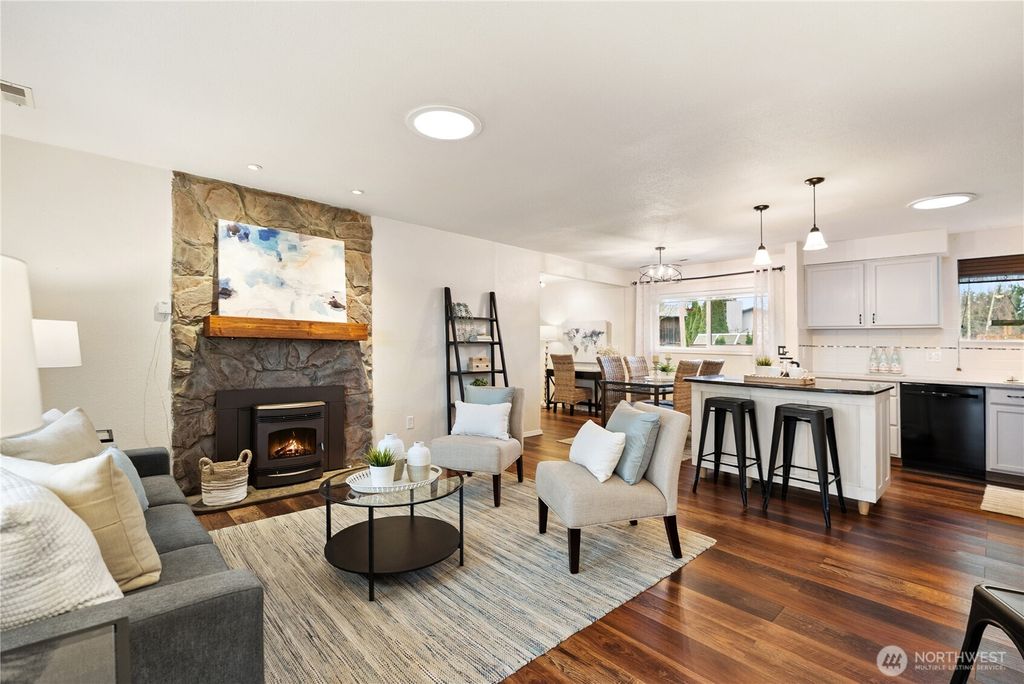 Photo of 6110 95th Place NE, Marysville, WA 98270 (MLS # 2465045)