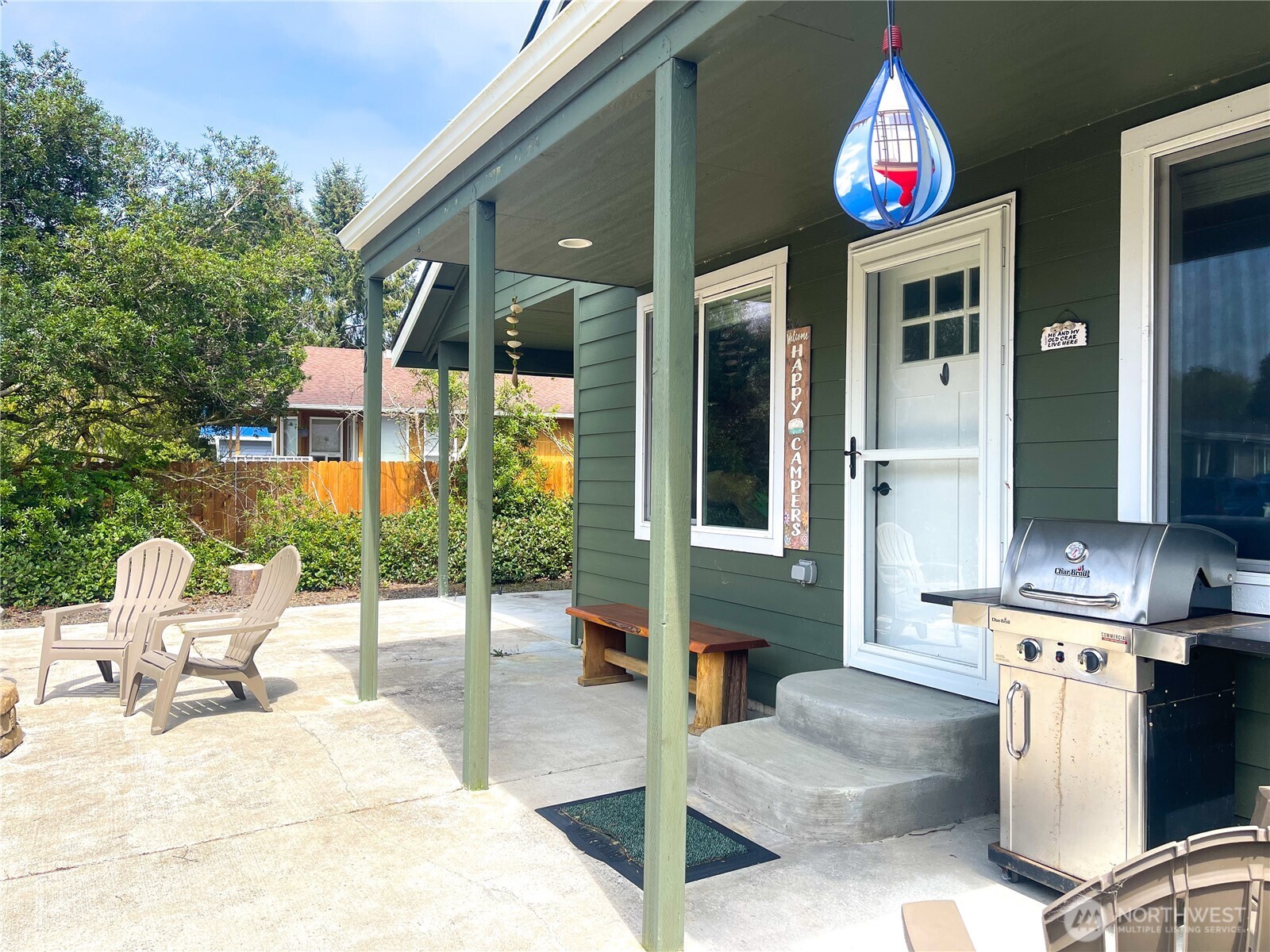 312 Mast Avenue NW