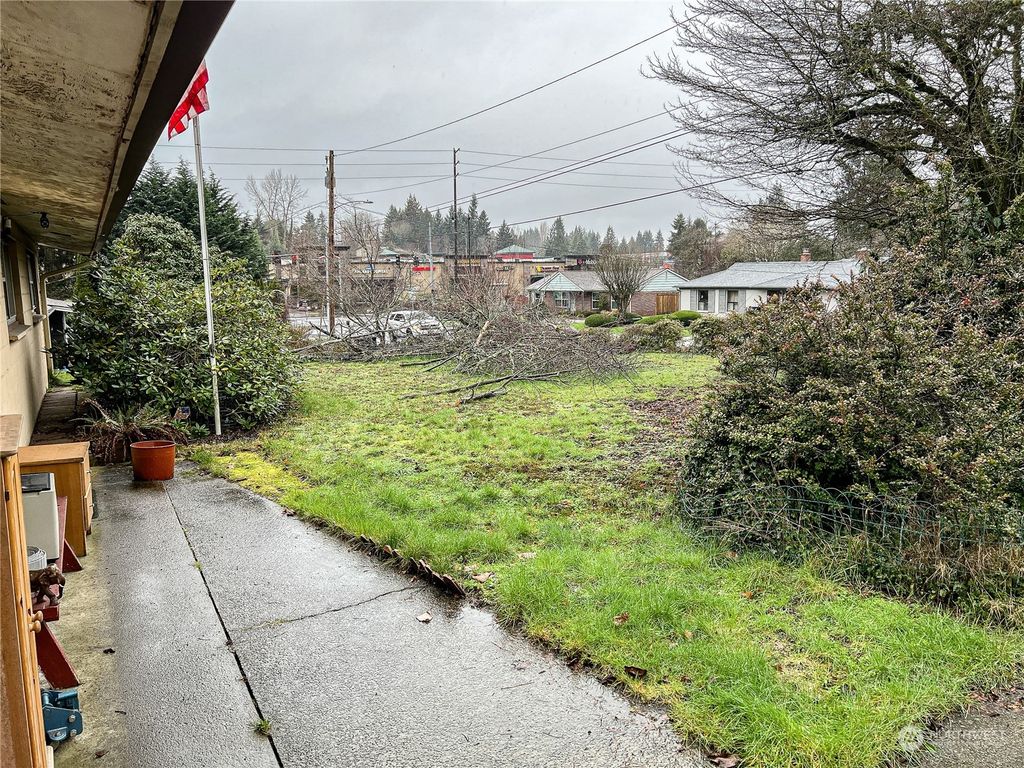 Photo of 123 S 199th Street, Des Moines, WA 98148 (MLS # 2282513)