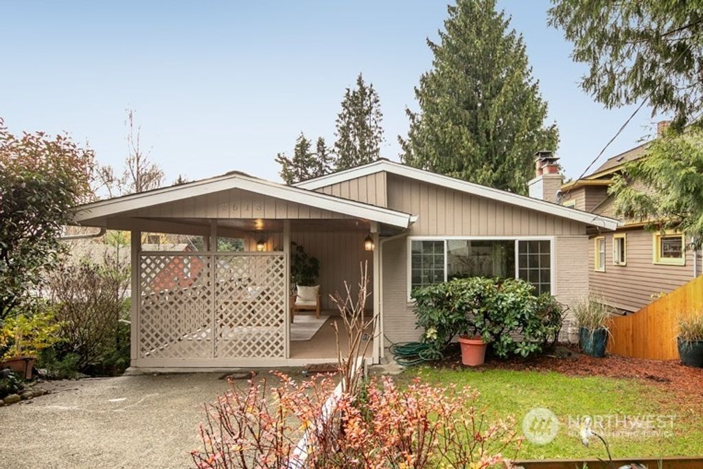 Photo of 3613 NE 75th Street, Seattle, WA 98115 (MLS # 2184625)