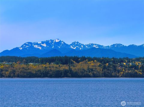 Photo of 12145 Arrow Point Loop NE, Bainbridge Island, WA 98110 (MLS # 2497709)