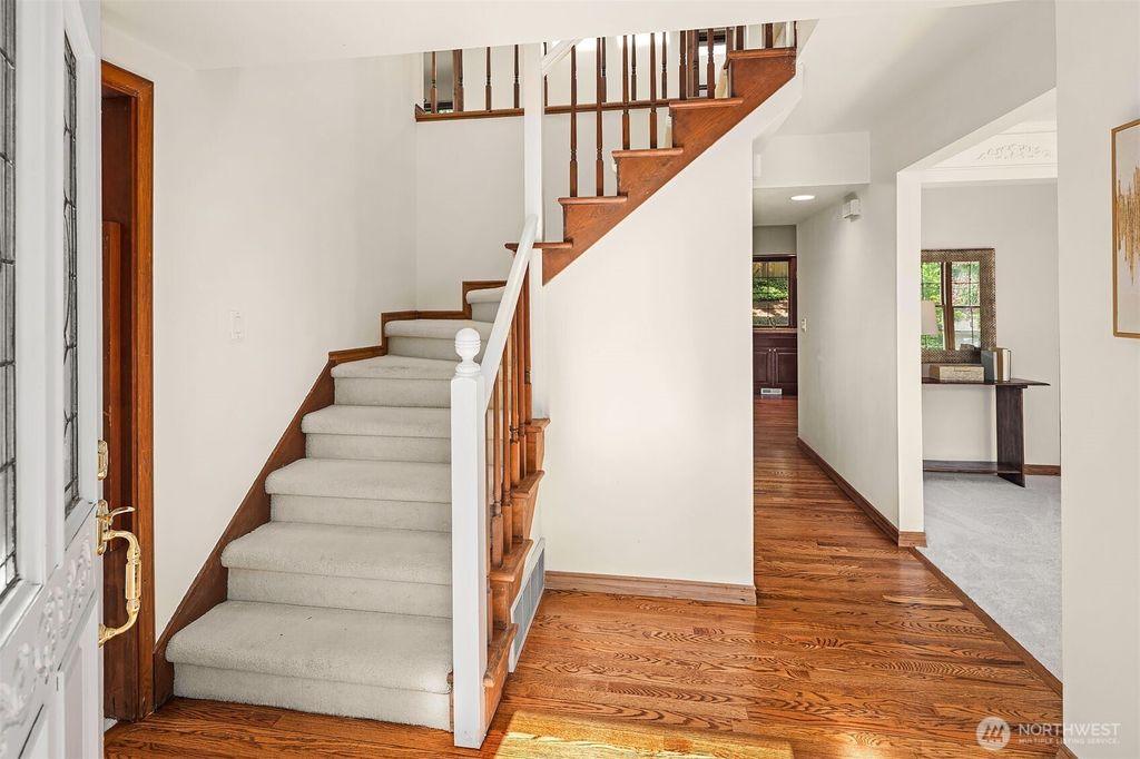 Photo of 6220 146th Place SE, Bellevue, WA 98006 (MLS # 2403931)