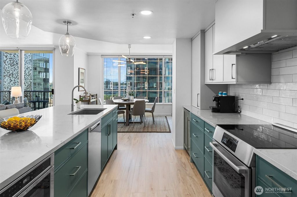 Photo of 177 107th Avenue NE #1906, Bellevue, WA 98004 (MLS # 2483902)