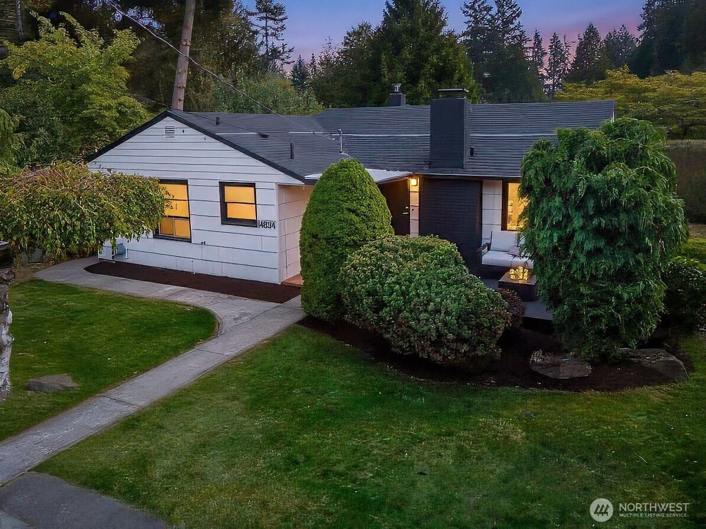 Photo of 14834 Interlake Avenue N, Shoreline, WA 98133 (MLS # 2585803)