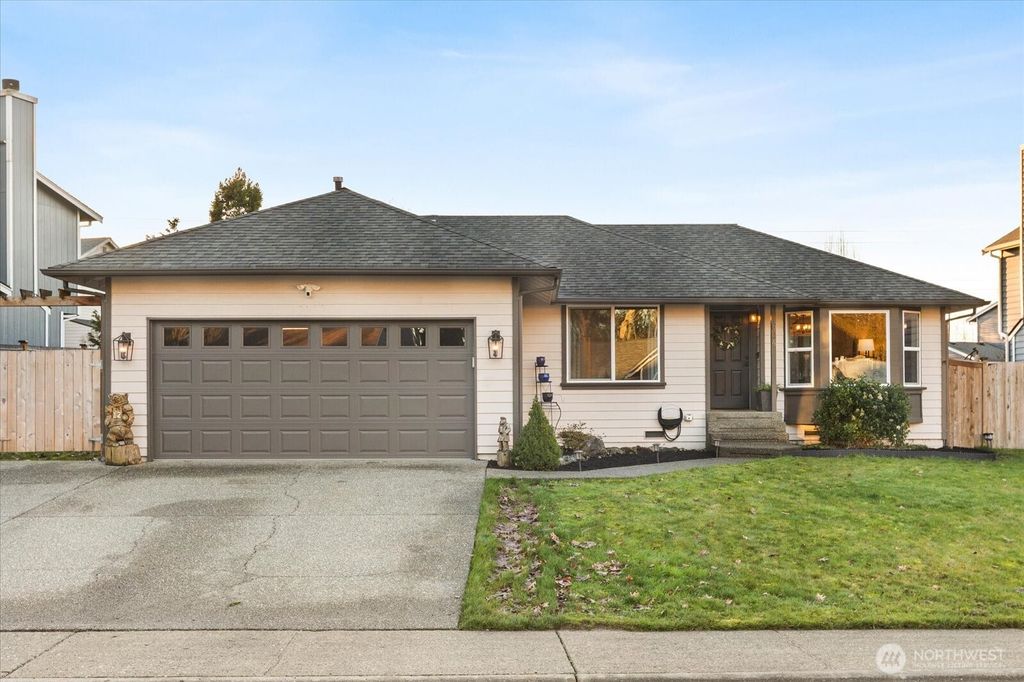 Photo of 1624 90th Drive NE, Lake Stevens, WA 98258 (MLS # 2470539)