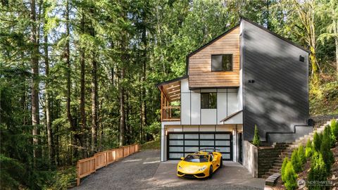 24926 SE Mirrormont Boulevard Issaquah WA 98027