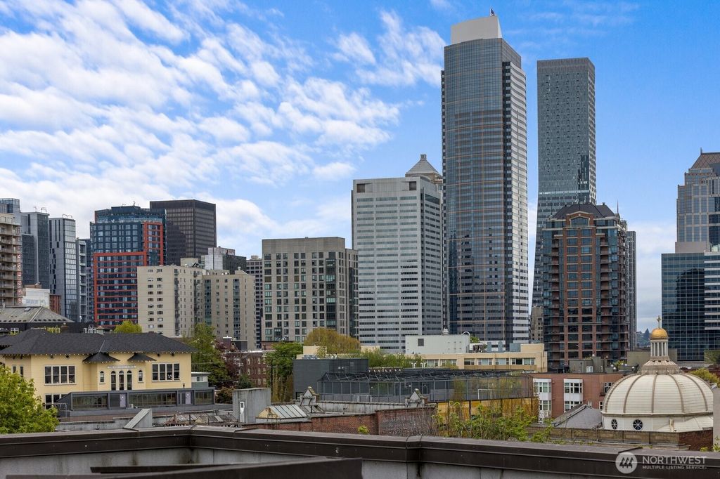 Photo of 1610 Belmont Avenue #604, Seattle, WA 98122 (MLS # 2374945)