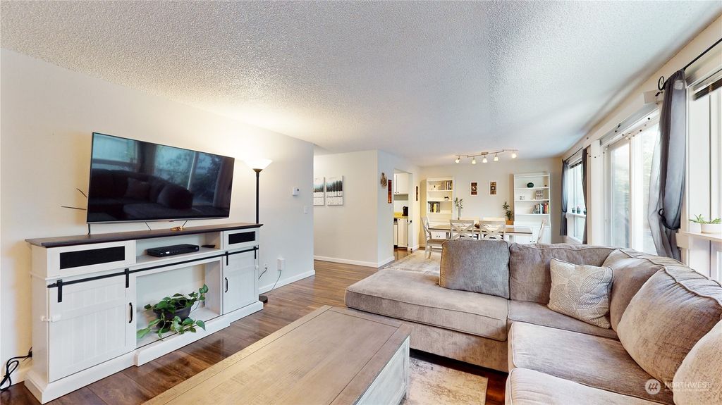 Photo of 1718 SW 318th Place #42B, Federal Way, WA 98023 (MLS # 2175148)