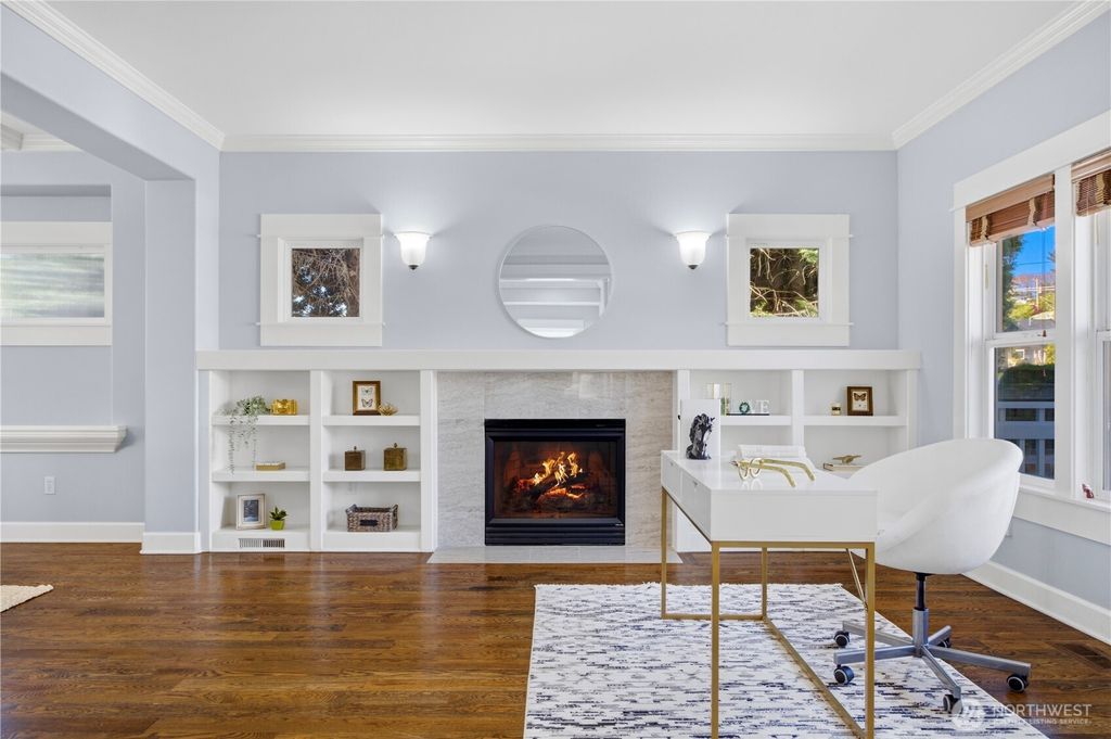 Photo of 2313 N 39th Street, Seattle, WA 98103 (MLS # 2502954)