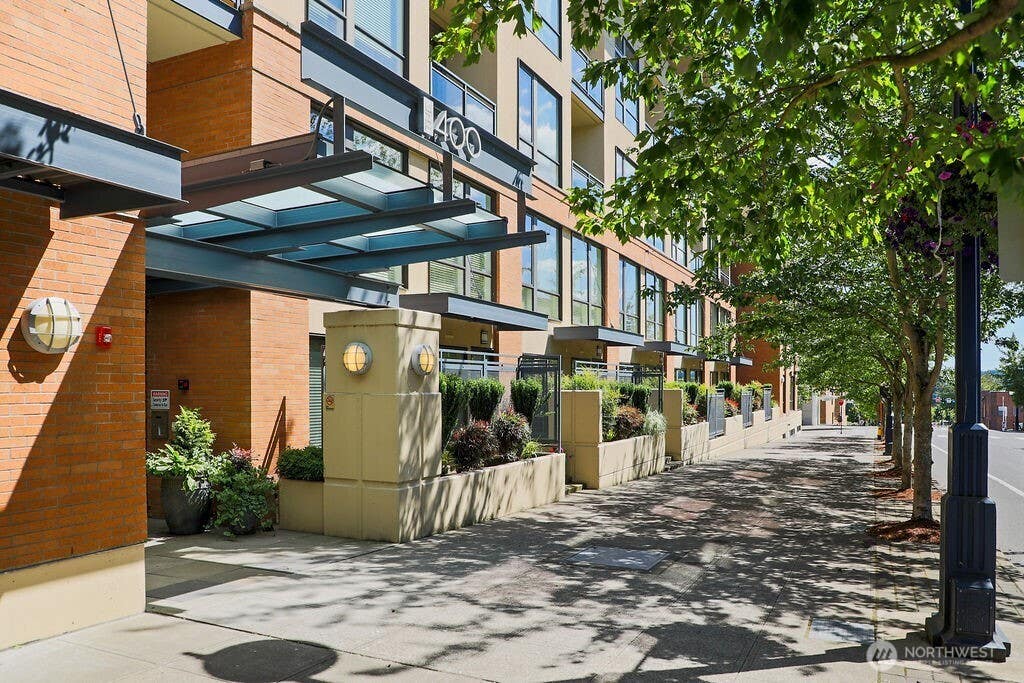 Photo of 400 Washington AVE #115, Bremerton, WA 98337 (MLS # 2538308)