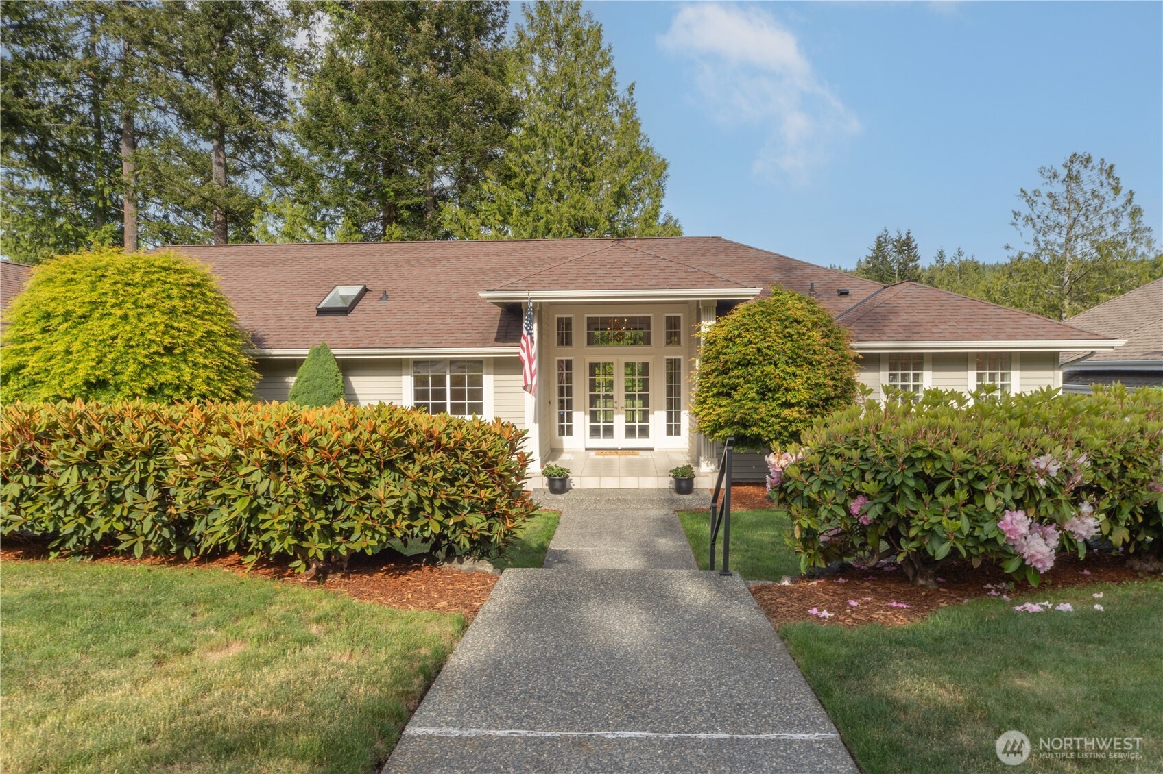 211 Greenview Lane