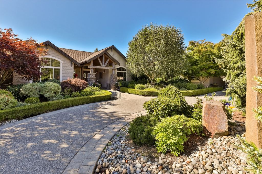 Photo of 14122 67th Avenue W, Edmonds, WA 98026 (MLS # 1996196)