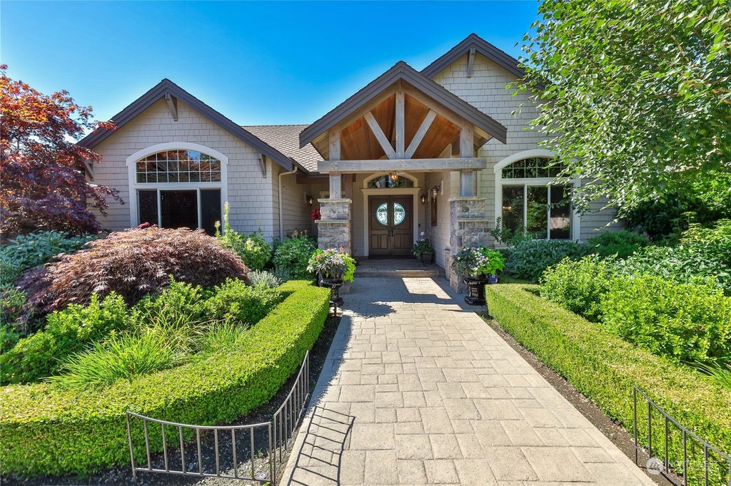 Photo of 14122 67th Avenue W, Edmonds, WA 98026 (MLS # 1996196)