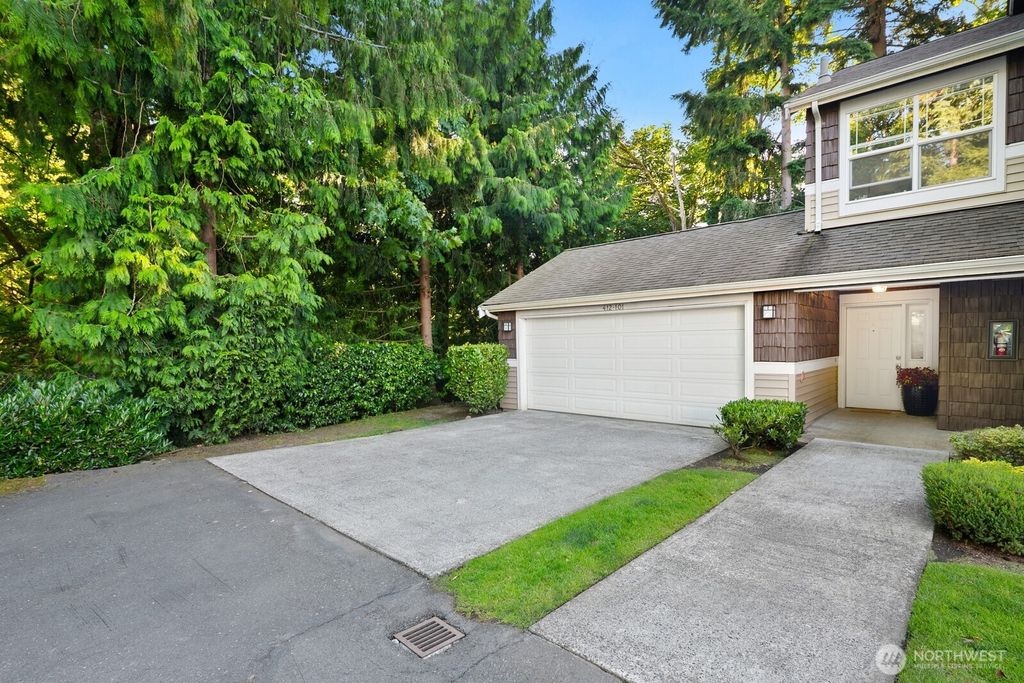 Photo of 412 228th Street SW #F101, Bothell, WA 98021 (MLS # 2404119)