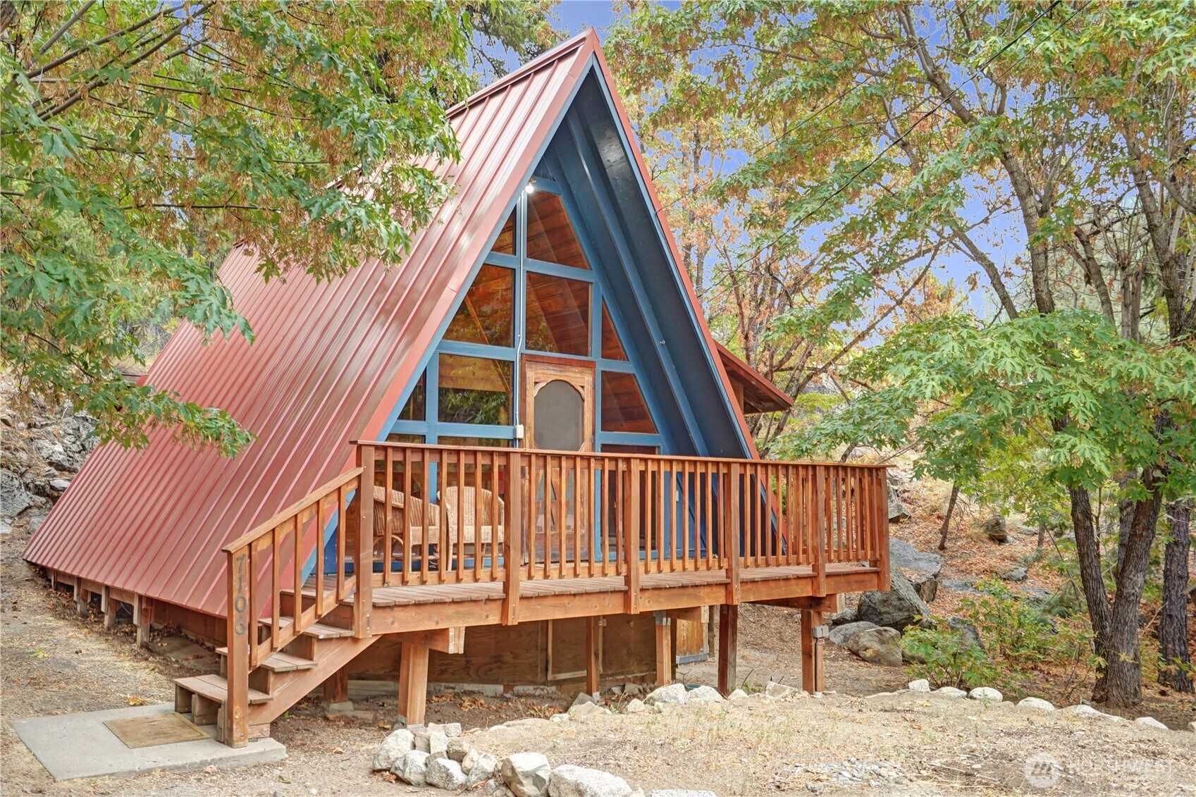 Leavenworth, Washington 98826, United States, 1 Bedroom Bedrooms, ,1 BathroomBathrooms,Residential,Pending,199544