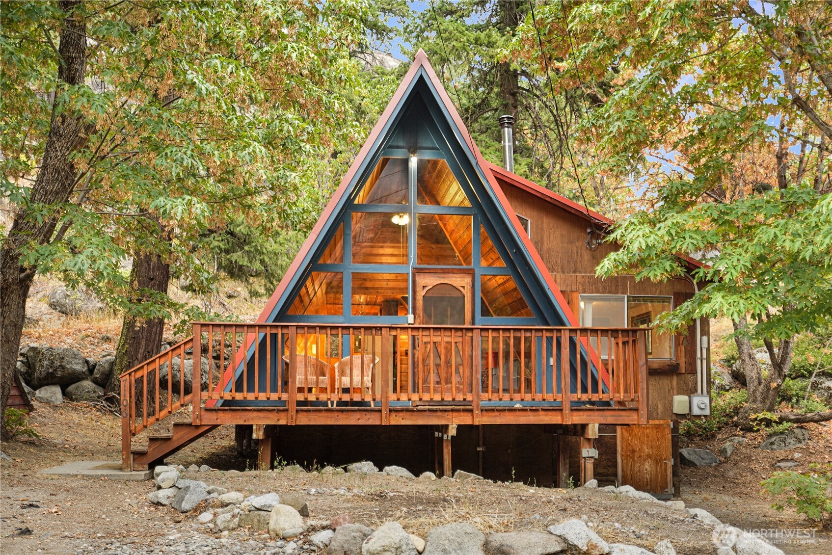 Leavenworth, Washington 98826, United States, 1 Bedroom Bedrooms, ,1 BathroomBathrooms,Residential,Pending,199544