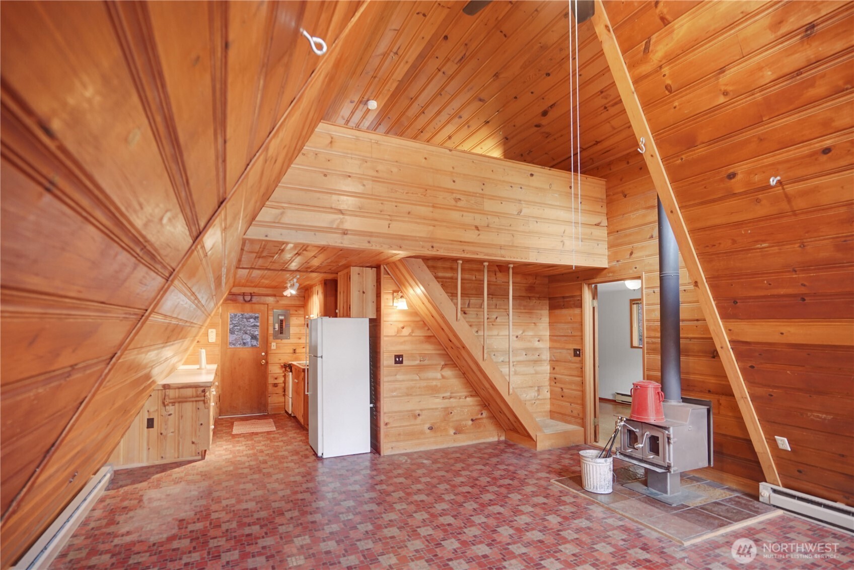 Leavenworth, Washington 98826, United States, 1 Bedroom Bedrooms, ,1 BathroomBathrooms,Residential,Pending,199544