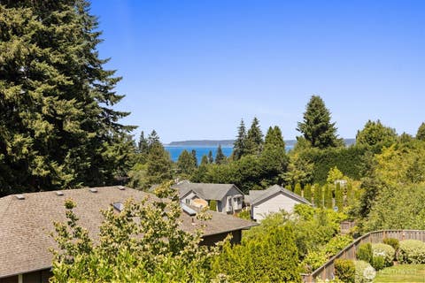 Photo of 4935 Glenwood Avenue, Everett, WA 98203 (MLS # 2550497)