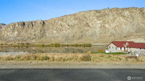 Photo of 7 N Shore Drive, Orondo, WA 98843 (MLS # 2411269)