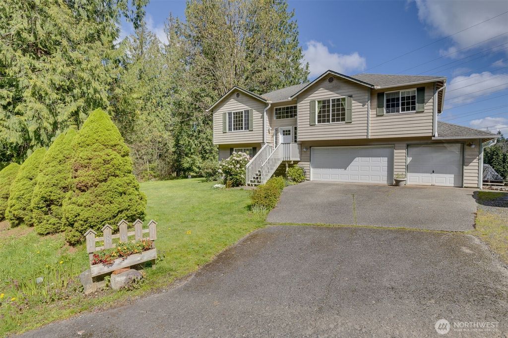Photo of 18611 92nd Street SE, Snohomish, WA 98290 (MLS # 2363825)