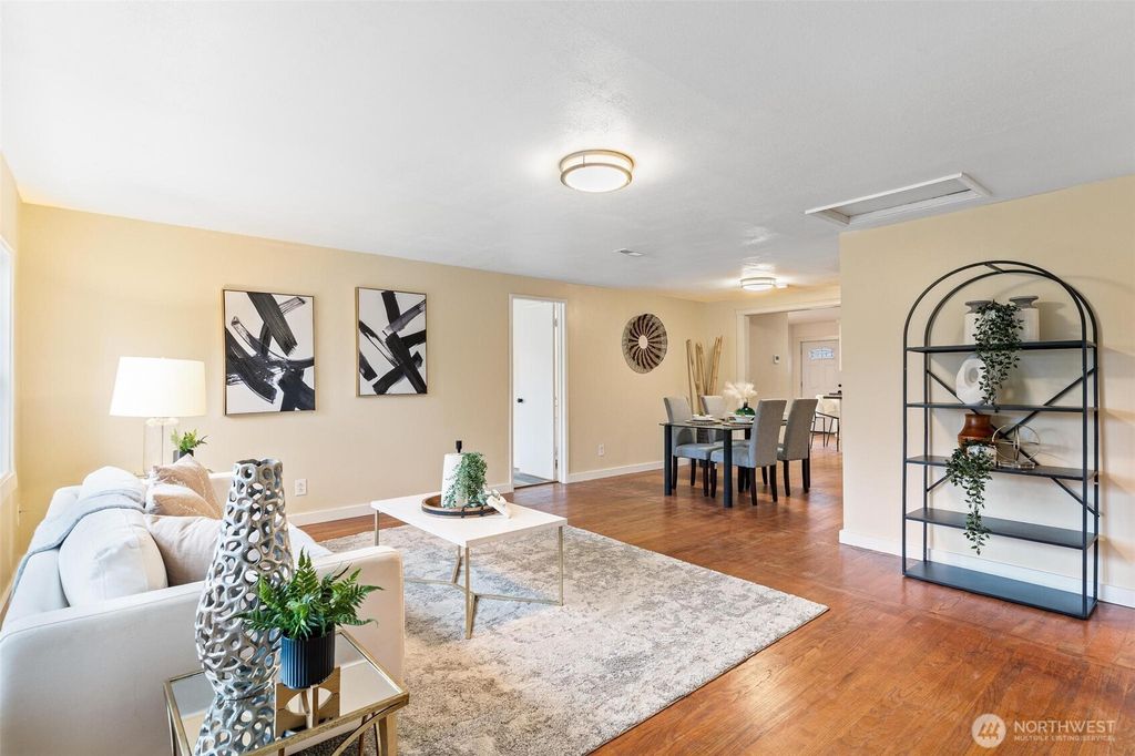 Photo of 1332 SW 114th Street, Seattle, WA 98146 (MLS # 2430492)