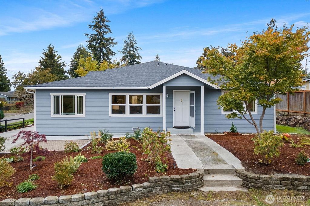 Photo of 1332 SW 114th Street, Seattle, WA 98146 (MLS # 2430492)