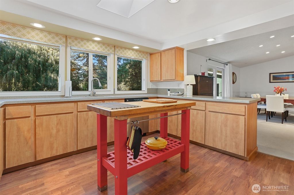 Photo of 922 240th Place SW, Bothell, WA 98021 (MLS # 2504659)