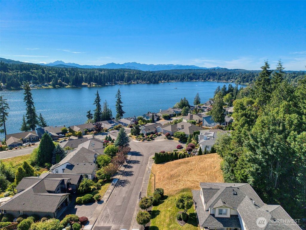 Photo of 6044 Sandpiper Court, Bremerton, WA 98312 (MLS # 2549434)