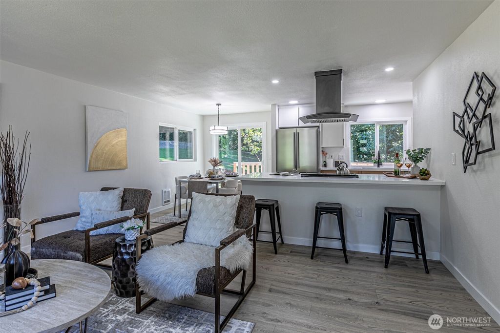 Photo of 14224 180th Avenue SE, Renton, WA 98059 (MLS # 2465464)