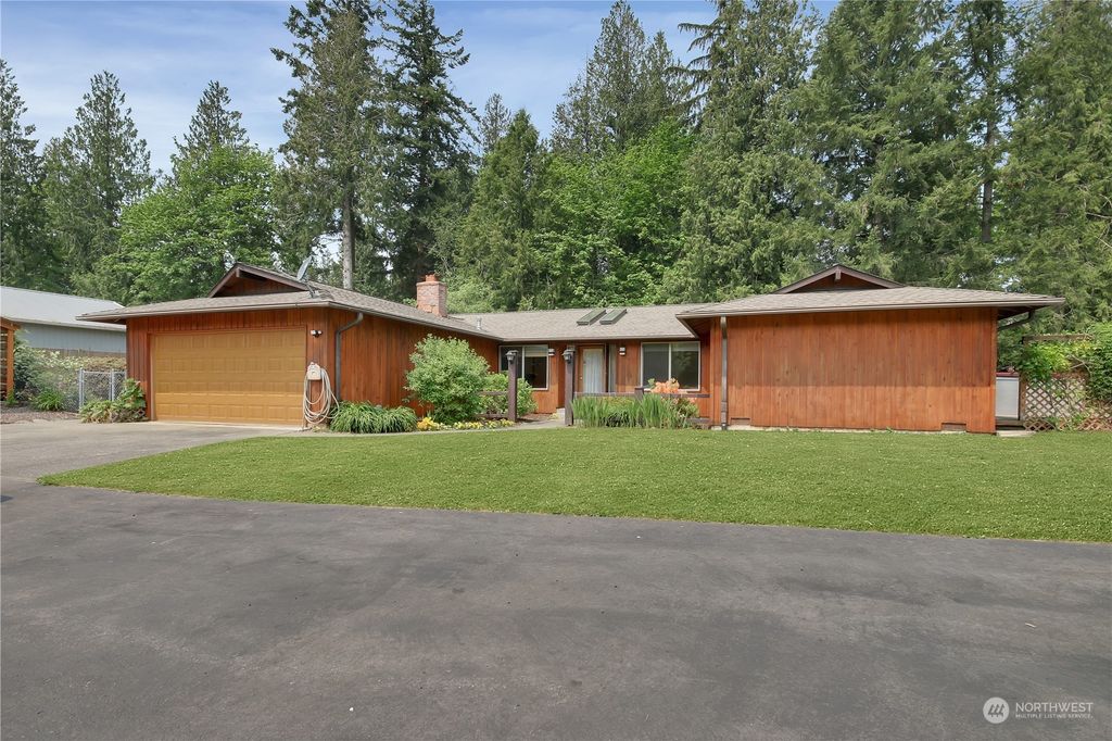 Photo of 19616 SE 310th Place, Kent, WA 98042 (MLS # 2068797)