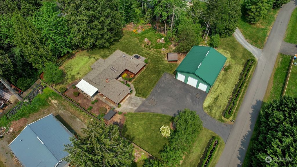 Photo of 19616 SE 310th Place, Kent, WA 98042 (MLS # 2068797)