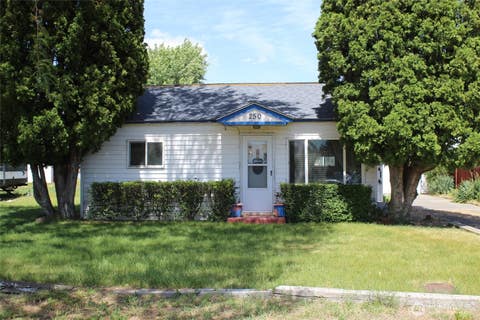 Photo of 250 W May Avenue, Washtucna, WA 99371 (MLS # 2536041)