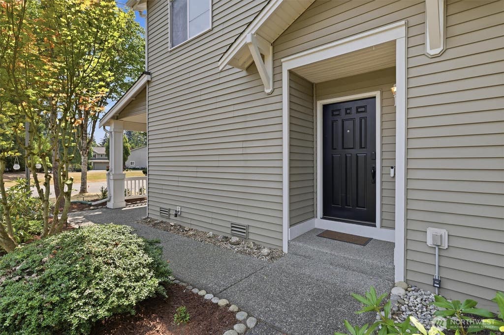 Photo of 17427 92nd Avenue NE, Bothell, WA 98011 (MLS # 2564444)