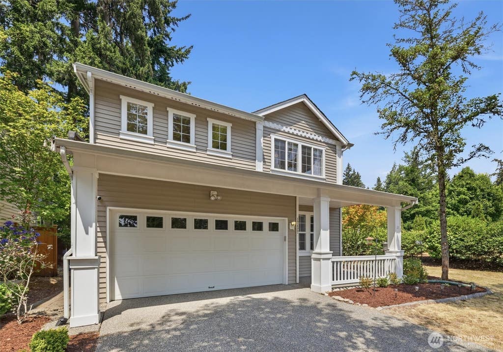 Photo of 17427 92nd Avenue NE, Bothell, WA 98011 (MLS # 2564444)