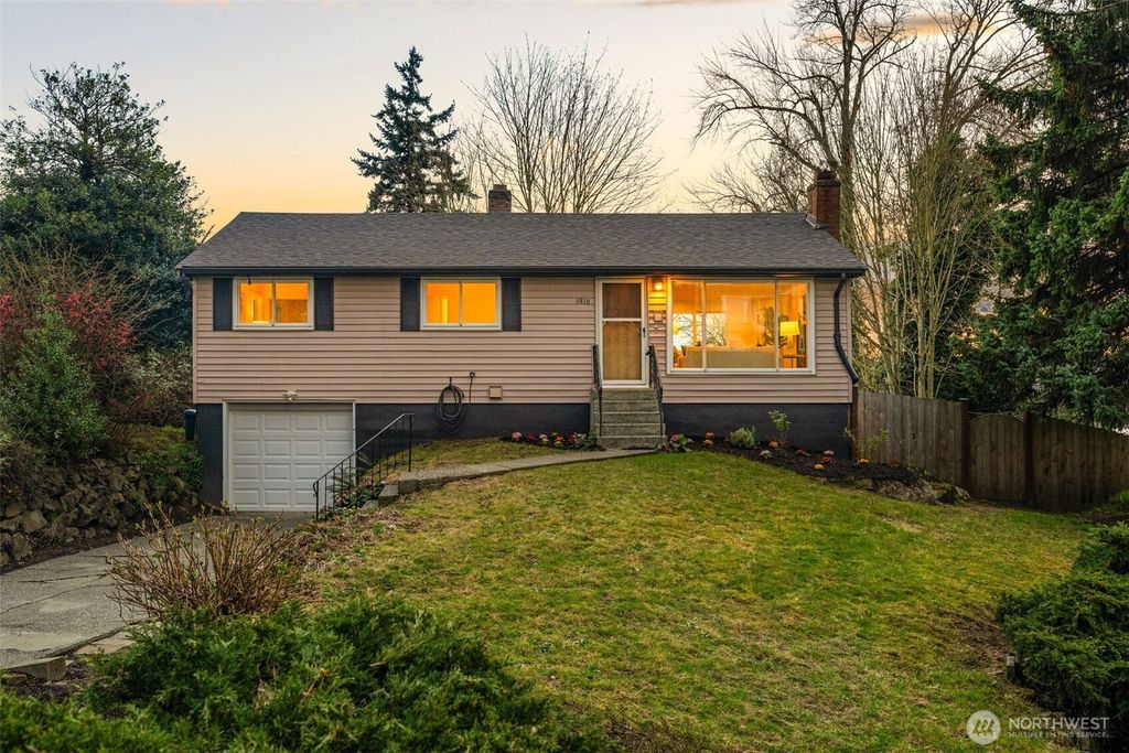 Photo of 3810 S Sunny View Drive, Seattle, WA 98118 (MLS # 2487138)