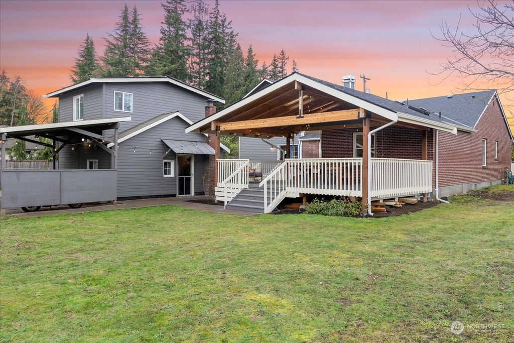 Photo of 24231 23rd Avenue SE, Bothell, WA 98021 (MLS # 2047636)