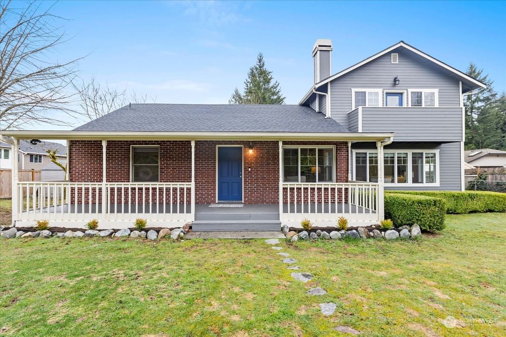 Photo of 24231 23rd Avenue SE, Bothell, WA 98021 (MLS # 2047636)