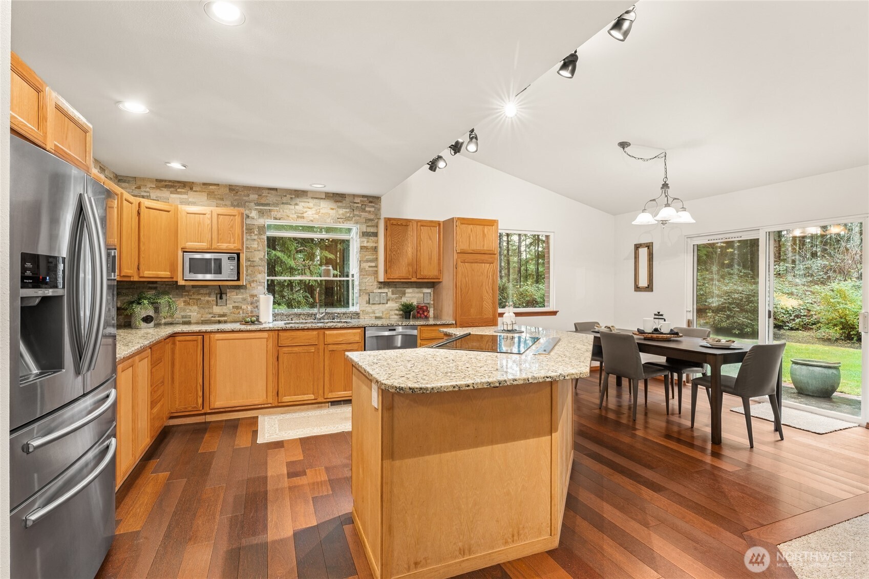 959 SE Spencer Avenue