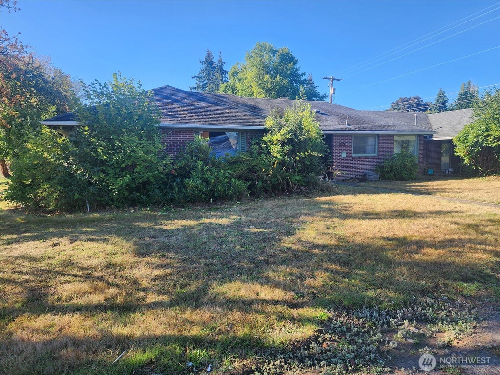 Photo of 1617 SW Grandview Avenue, Chehalis, WA 98532 (MLS # 2582388)