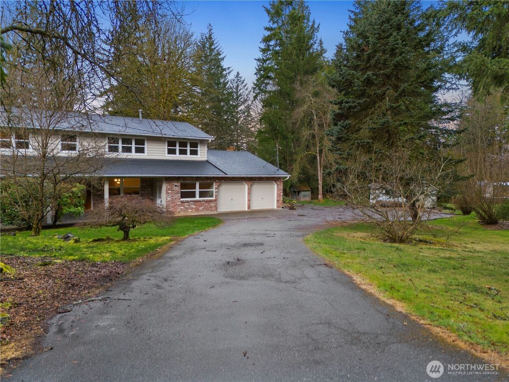Photo of 19101 181st Avenue NE, Woodinville, WA 98077 (MLS # 2347965)