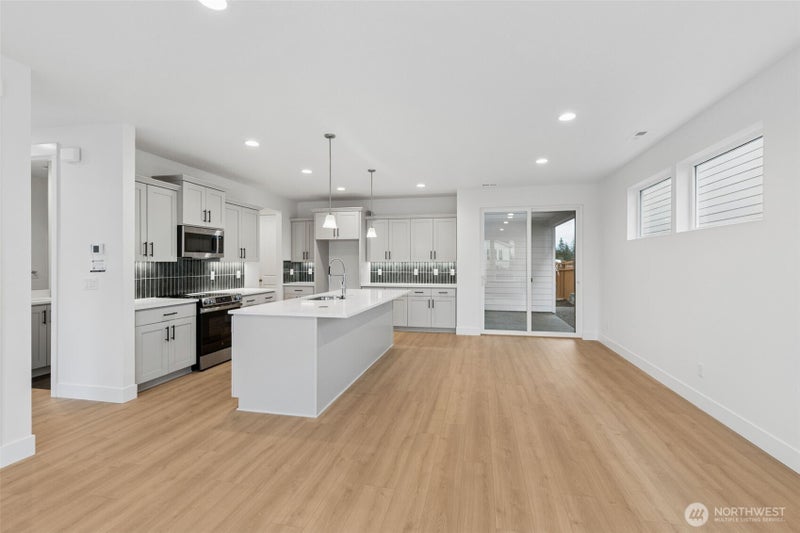 14531 204th Avenue E 906