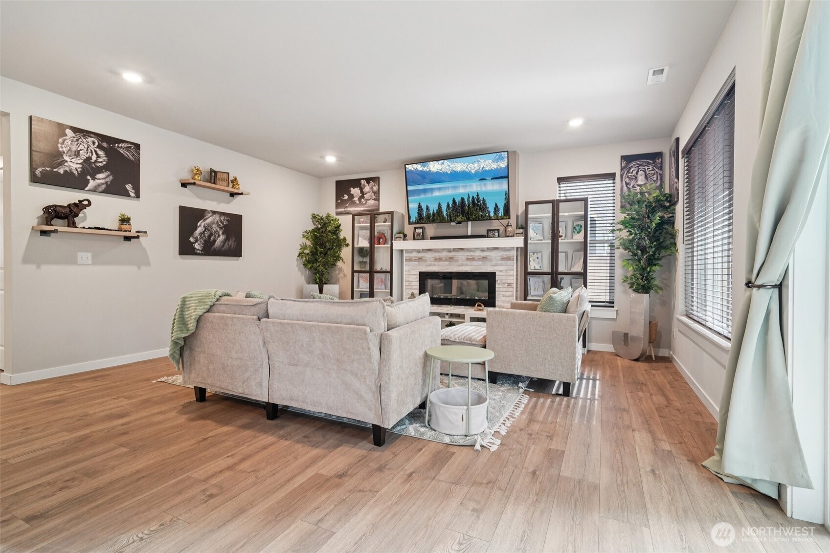 10710 188th Street E