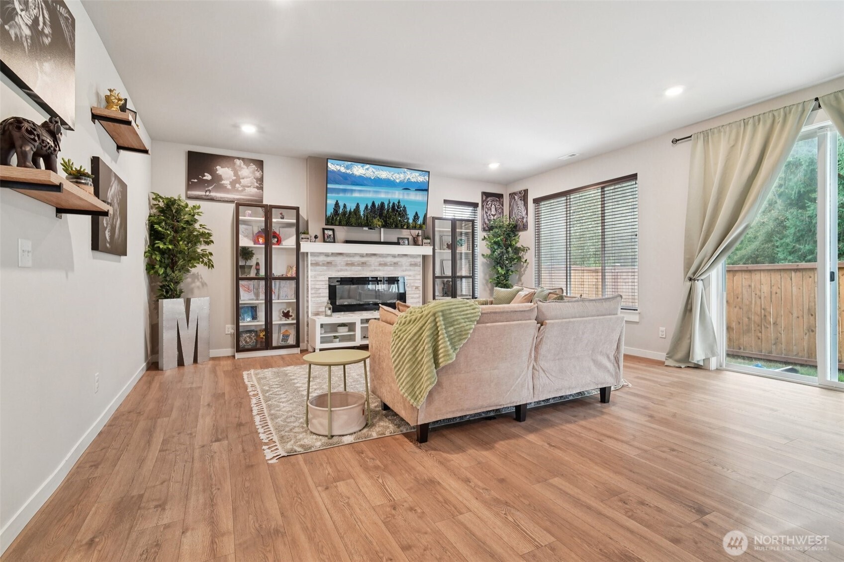 10710 188th Street E