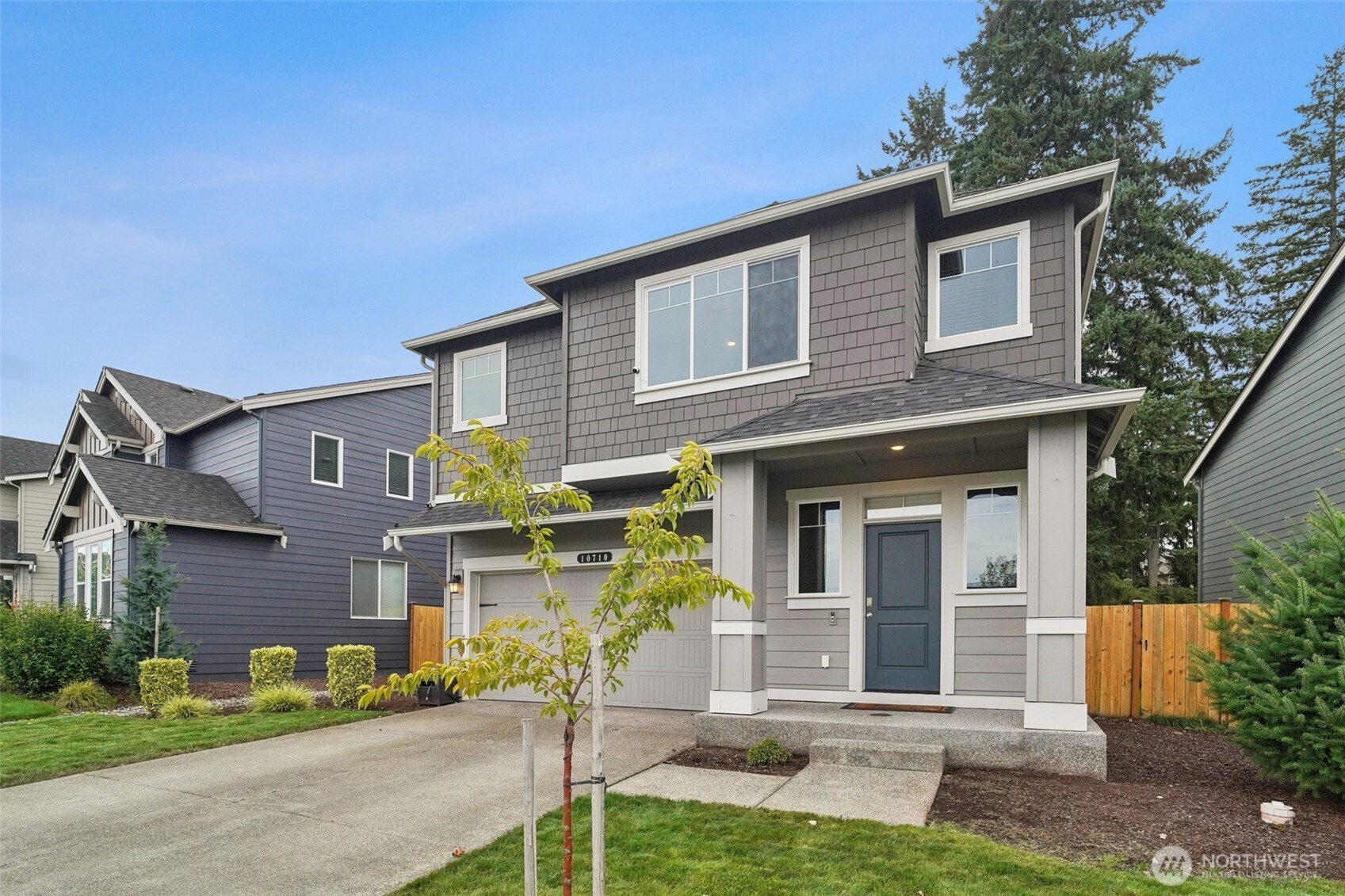 10710 188th Street E