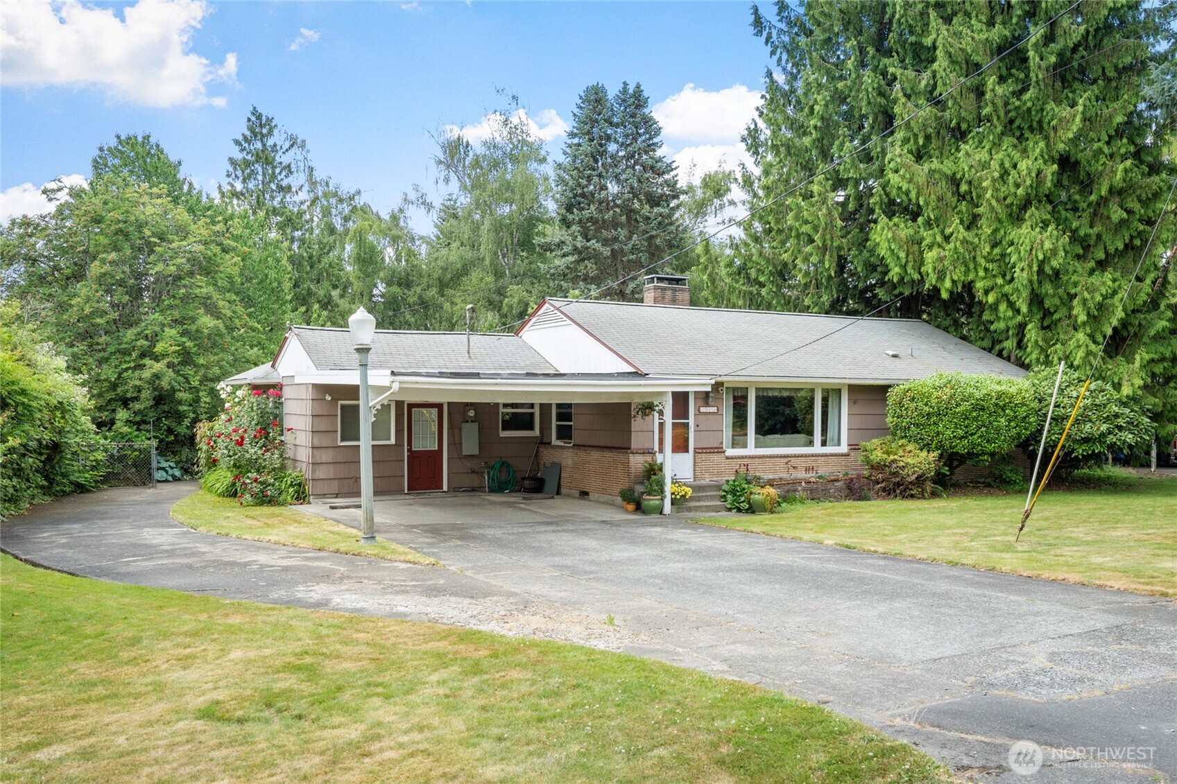 2610 David Ct E