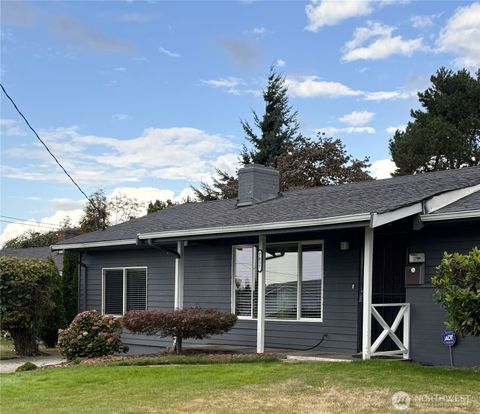 Photo of 7817 S Asotin, Tacoma, WA 98408 (MLS # 2425397)