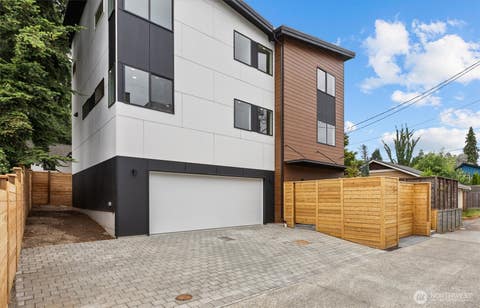 Photo of 5446 40th Avenue SW, Seattle, WA 98136 (MLS # 2523299)