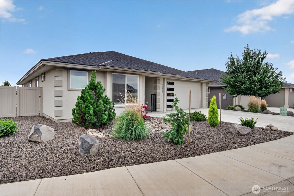 Photo of 300 E Chinook RD, Ellensburg, WA 98926 (MLS # 2583709)